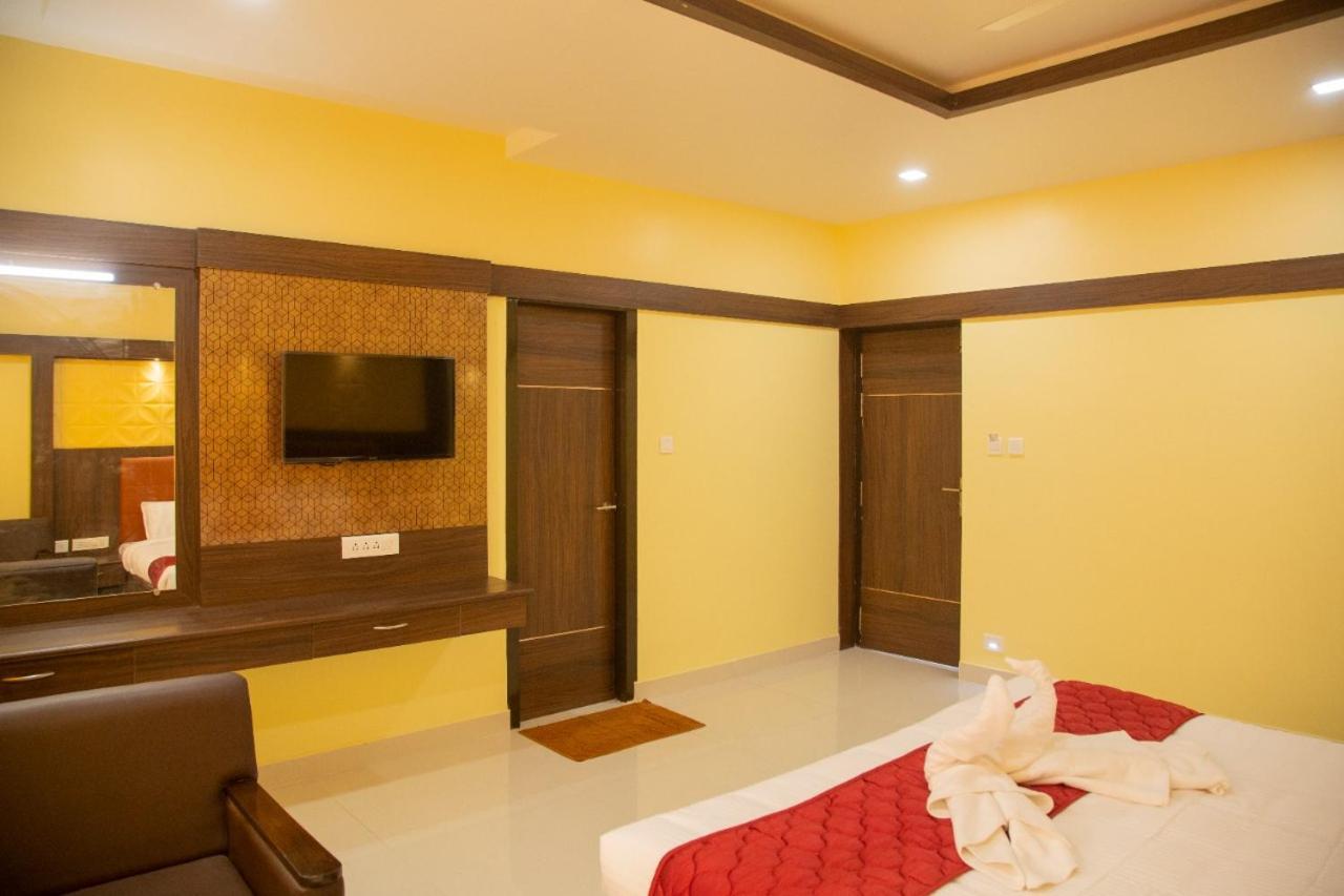 קומבאקונאם Sri Balaji Grand Hotel מראה חיצוני תמונה