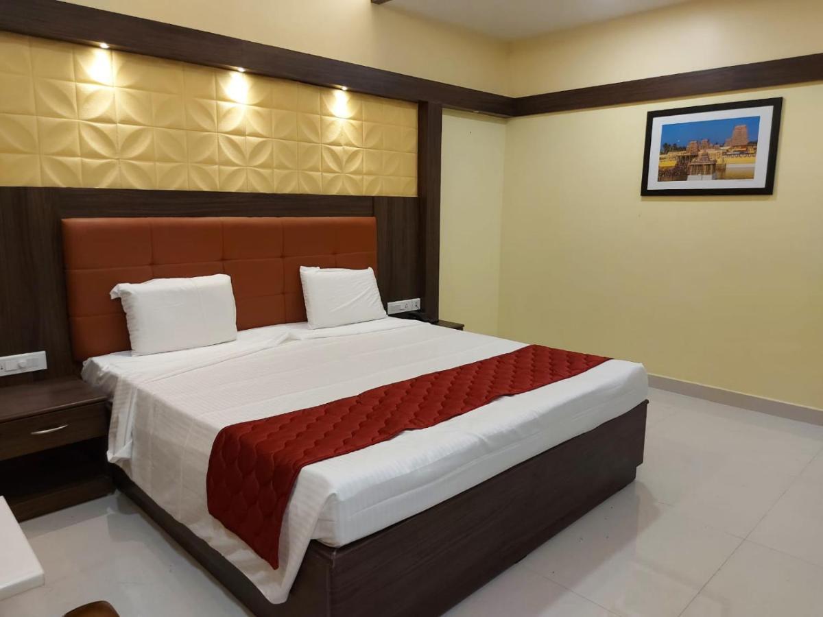 קומבאקונאם Sri Balaji Grand Hotel מראה חיצוני תמונה